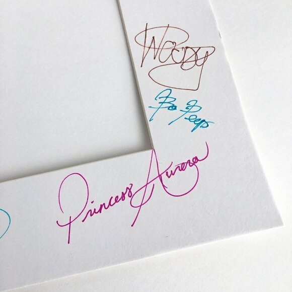 Genuine Disney Characters Autographed Frame Mat - Picture 5 of 8